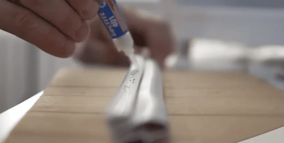 Jak skleić uszczelkę w lodówce i uniknąć kosztownych napraw